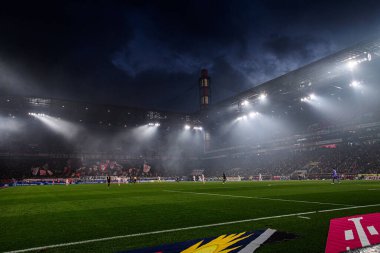 COLOGNE, GERMANY - 6 ARALIK, 2025: 1.FC Koeln-St. Pauli maçı Rhein Enerji Stadyumu 'nda.