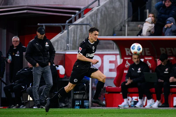 COLOGNE, GERMANY - 6 ARALIK 2025: Martijn Kaars - 1.FC Koeln-St. Pauli futbol maçı Rhein Enerji Stadyumu 'nda.