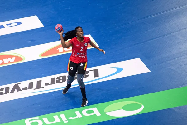 DORTMUND, GERMANY - 7 Aralık 2025: Nenganga Vilma Pegado - Kadınlar Hentbol Dünya Şampiyonası 2025 Angola - Westfallenhalle 'de İsveç' e karşı.