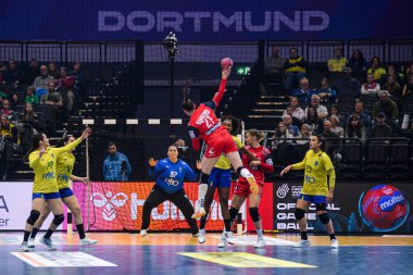 DORTMUND, GERMANY - 7 ARALIK, 2025 Kadınlar Hentbol Dünya Şampiyonası 2025 Norveç - Brezilya - Westfallenhalle.