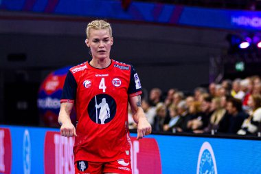 DORTMUND, GERMANY - 7 Aralık 2025: Kristiansen Veronica Egebakken - 2025 Dünya Bayanlar Hentbol Şampiyonası Norveç ve Brezilya Westfallenhalle 'de karşı karşıya.