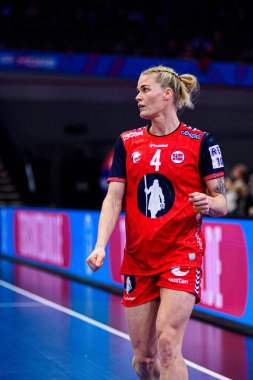 DORTMUND, GERMANY - 7 Aralık 2025: Kristiansen Veronica Egebakken - 2025 Dünya Bayanlar Hentbol Şampiyonası Norveç ve Brezilya Westfallenhalle 'de karşı karşıya.