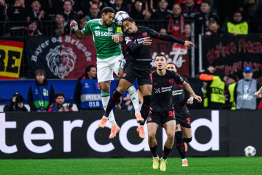 LEVERKUSEN, ALMANY - 10 ARALIK 2025: Arthur, Joelinton - UEFA Şampiyonlar Ligi, Bayer 04 Leverkusen - Newcastle United maçı Bayena 'da.