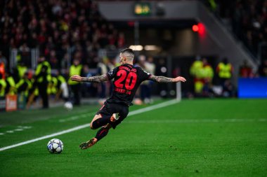 LEVERKUSEN, GERMANY - 10 ARALIK 2025: Alejandro Grimaldo - UEFA Şampiyonlar Ligi, Bayer 04 Leverkusen - Newcastle United maçı Bayena 'da.
