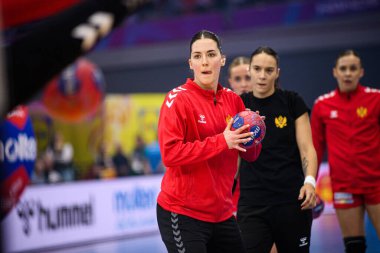 DORTMUND, GERMANY - 9 Aralık 2025: Jelena Vukceviç - Dünya Bayanlar Hentbol Şampiyonası 2025 Norveç ve Karadağ Westfallenhalle 'de karşı karşıya.