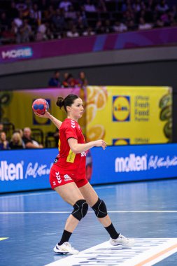 DORTMUND, GERMANY - 9 Aralık 2025: Jelena Vukceviç - Dünya Bayanlar Hentbol Şampiyonası 2025 Norveç ve Karadağ Westfallenhalle 'de karşı karşıya.