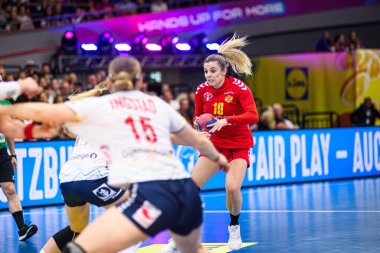 DORTMUND, GERMANY - 9 Aralık 2025: Matea Pletikosiç - Dünya Bayanlar Hentbol Şampiyonası 2025 Norveç ve Karadağ Westfallenhalle 'de karşı karşıya.