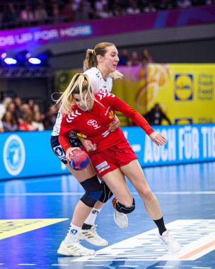 DORTMUND, GERMANY - 9 Aralık 2025: Matea Pletikosiç - Dünya Bayanlar Hentbol Şampiyonası 2025 Norveç ve Karadağ Westfallenhalle 'de karşı karşıya.