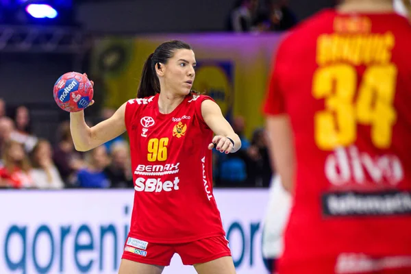 DORTMUND, Almanya - 9 Aralık 2025: Itana Grbiç - Dünya Bayanlar Hentbol Şampiyonası 2025 Norveç ve Karadağ Westfallenhalle 'de karşı karşıya.