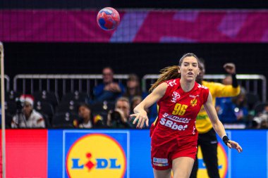 DORTMUND, Almanya - 9 Aralık 2025: Itana Grbiç - Dünya Bayanlar Hentbol Şampiyonası 2025 Norveç ve Karadağ Westfallenhalle 'de karşı karşıya.