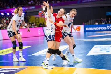 DORTMUND, GERMANY - 9 Aralık 2025: Tatjana Brnoviç - Dünya Bayanlar Hentbol Şampiyonası 2025 Norveç ve Karadağ Westfallenhalle 'de karşı karşıya.