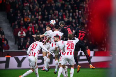 LEVERKUSEN, GERMANY - 13 Aralık 2025: Robert Andrich, gol - Bundesliga maçı Bayer 04 Leverkusen 1.FC Koeln 'e karşı Bayena' da.
