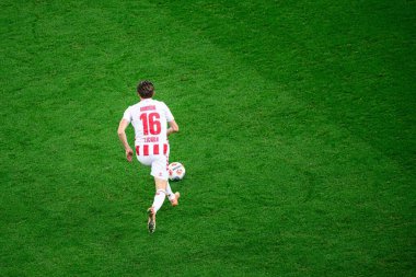 LEVERKUSEN, GERMANY - 13 ARALIK 2025: Jakub Kaminski - Bundesliga maçı Bayer 04 Leverkusen ile Bayena 1.FC Koeln maçında.