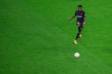 LEVERKUSEN, GERMANY - 13 ARALIK, 2025: Edmond Tapsoba - Bundesliga maçı Bayer 04 Leverkusen ile Bayena 1.FC Koeln maçında.