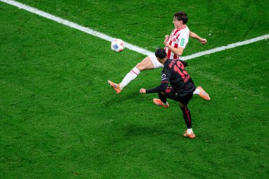 LEVERKUSEN, GERMANY - 13 ARALIK 2025: Arthur, Jakub Kaminski - Bundesliga maçı Bayer 04 Leverkusen 1.FC Koeln 'e karşı Bayena' da.