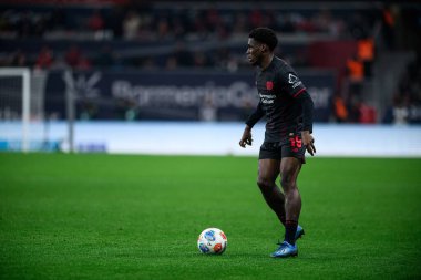 LEVERKUSEN, GERMANY - 13 ARALIK 2025: Ernest Poku - Bundesliga maçı Bayer 04 Leverkusen 'e karşı Bayarena' da 1.FC Koeln.