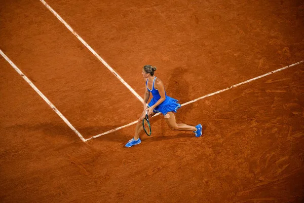PARIS, FRANCE - 31 Temmuz 2024: Marta Kostyuk (UKR) v Donna Vekiç (CRO) - Kadınlar Tekler Çeyrek Final, Tenis, Olimpiyat Oyunları Paris 2024 Roland Garros 'ta.