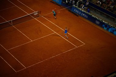 PARIS, FRANCE - 31 Temmuz 2024: Marta Kostyuk (UKR) v Donna Vekiç (CRO) - Kadınlar Tekler Çeyrek Final, Tenis, Olimpiyat Oyunları Paris 2024 Roland Garros 'ta.