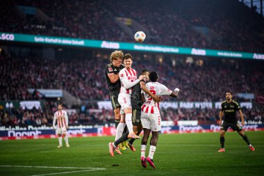 COLOGNE, Almanya - 20 ARALIK, 2025: - 1. Bundesliga maçı 1.FC Koeln 1 'e karşı. FC Union Berlin, Rhein Enerji Stadyumu.