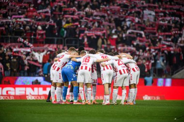 COLOGNE, Almanya - 20 ARALIK, 2025: 1.FC Koeln Takımı - 1. Bundesliga maçı 1.FC Koeln 1 'e karşı. FC Union Berlin, Rhein Enerji Stadyumu.