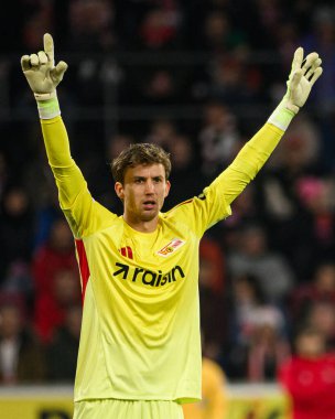COLOGNE, Almanya - 20 ARALIK, 2025 Frederik Roennow - 1. Bundesliga maçı 1.FC Koeln 1 'e karşı. FC Union Berlin, Rhein Enerji Stadyumu.