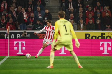 COLOGNE, Almanya - 20 ARALIK, 2025 Sebastian Sebulonsen - 1. Bundesliga maçı 1.FC Koeln 1 'e karşı. FC Union Berlin, Rhein Enerji Stadyumu.