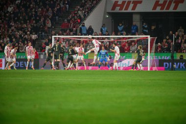 COLOGNE, Almanya - 20 ARALIK, 2025: - 1. Bundesliga maçı 1.FC Koeln 1 'e karşı. FC Union Berlin, Rhein Enerji Stadyumu.