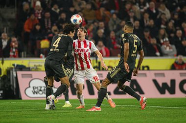 COLOGNE, Almanya - 20 ARALIK, 2025: Jakub Kaminski - 1. Bundesliga maçı 1.FC Koeln 1 'e karşı. FC Union Berlin, Rhein Enerji Stadyumu.