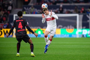 LEVERKUSEN, GERMANY - 10 HAZİRAN 2026 Jarell Quansah, Maximilian Mittelstaedt - 1. Bundesliga maçı Bayer 04 Leverkusen, Bayarena 'da Vfb Stuttgart' a karşı..