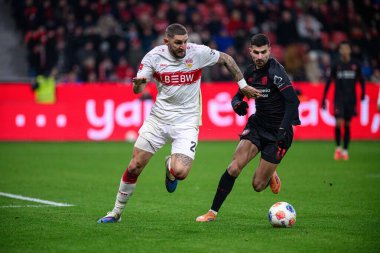 LEVERKUSEN, ALMANY - 10 HAZİRAN, 2026: Jeff Chabot, Martin Terrier - 1. Bundesliga maçı Bayer 04 Leverkusen, Bayarena 'da Vfb Stuttgart' a karşı..
