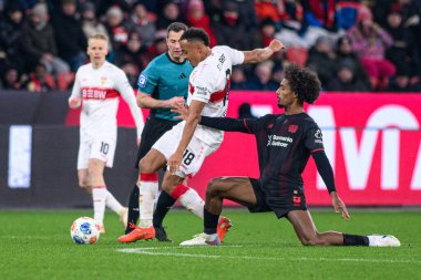 LEVERKUSEN, Almanya - 10 HAZİRAN, 2026: Jamie Leweling, Loic Bade - 1. Bundesliga maçı Bayer 04 Leverkusen, Bayarena 'da Vfb Stuttgart' a karşı..