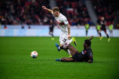 LEVERKUSEN, ALMANY - 10 HAZİRAN, 2026: Finn Jeltsch, Ernest Poku - 1. Bundesliga maçı Bayer 04 Leverkusen, Bayarena 'da Vfb Stuttgart' a karşı..