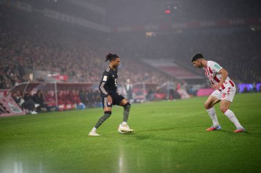 COLOGNE, ALMANY - 14 Ocak 2026: Michael Olise, 1.Bundesliga 1. FC Koeln, FC Bayern Münih 'e karşı. Rhein Enerji Stadyumunda