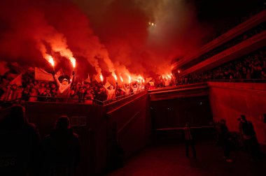 COLOGNE, GERMANY - 14 Ocak 2026: 1 Bundesliga futbol maçı. FC Koeln, FC Bayern Münih 'e karşı. Rhein Enerji Stadyumunda