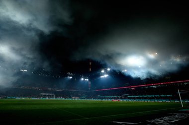 COLOGNE, GERMANY - 14 Ocak 2026: 1 Bundesliga futbol maçı. FC Koeln, FC Bayern Münih 'e karşı. Rhein Enerji Stadyumunda