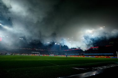 COLOGNE, GERMANY - 14 Ocak 2026: 1 Bundesliga futbol maçı. FC Koeln, FC Bayern Münih 'e karşı. Rhein Enerji Stadyumunda