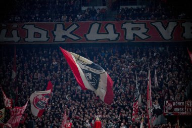 COLOGNE, GERMANY - 14 Ocak 2026: 1 Bundesliga futbol maçı. FC Koeln, FC Bayern Münih 'e karşı. Rhein Enerji Stadyumunda