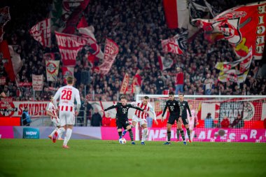 COLOGNE, GERMANY - 14 Ocak 2026: 1 Bundesliga futbol maçı. FC Koeln, FC Bayern Münih 'e karşı. Rhein Enerji Stadyumunda