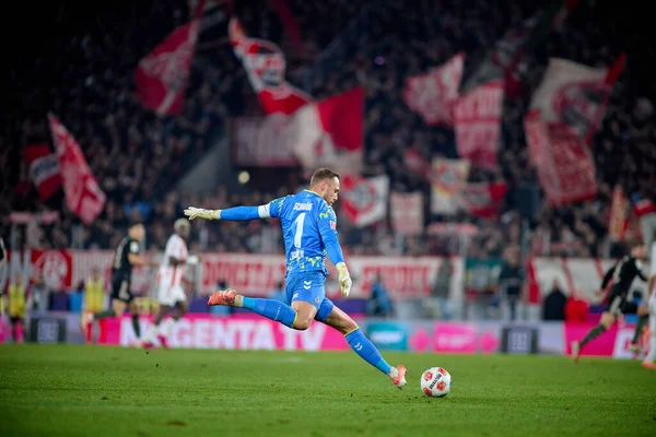 COLOGNE, ALMANY - 14 Ocak 2026: Marvin Schwaebe, 1.Bundesliga 1. FC Koeln, FC Bayern Münih 'e karşı. Rhein Enerji Stadyumunda