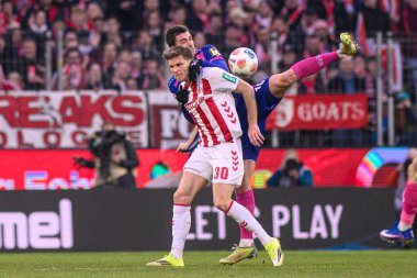 COLOGNE, ALMANY - 17 Ocak 2026:, 1.Bundesliga futbol maçı 1. FC Koeln 1 'e karşı. Rhein Enerji Stadyumunda FSV Mainz 05