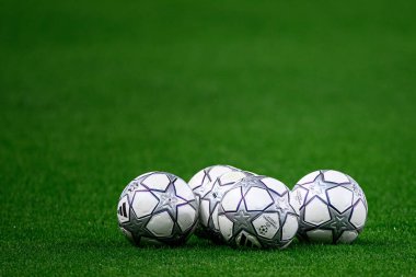 LEVERKUSEN, GERMANY - 28 HAZİRAN, 2026: Adidas topları - Bayer 04 Leverkusen ile Villareal FC arasında oynanan UEFA Şampiyonlar Ligi futbol maçı.
