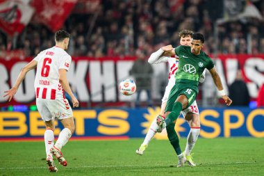 COLOGNE, Almanya - 30 HAZİRAN, 2026: Moritz Jenz - 1. Bundesliga futbol maçı 1. FC Koeln, VfL Wolfsburg 'a karşı. Rhein Enerji Stadyumunda.