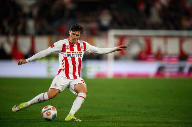 COLOGNE, ALMANY - 30 HAZİRAN, 2026: Alessio Castro-Montes - 1. Bundesliga futbol maçı 1. FC Koeln, VfL Wolfsburg 'a karşı. Rhein Enerji Stadyumunda.