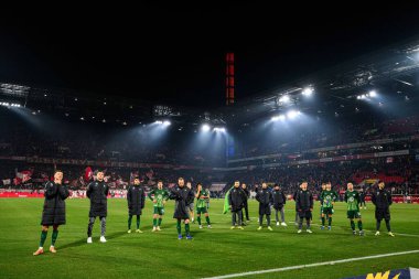 COLOGNE, Almanya - 30 HAZİRAN, 2026: takım, maçtan sonra - 1. Bundesliga futbol maçı 1. FC Koeln, VfL Wolfsburg 'a karşı. Rhein Enerji Stadyumunda.