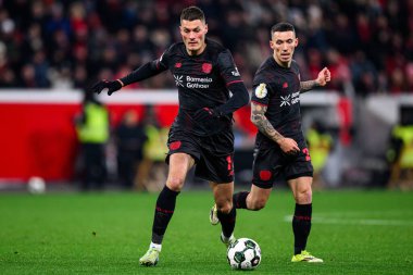 LEVERKUSEN, GERMANY - 3 Şubat 2026: Patrik Schick, Alejandro Grimaldo, DFB Pokal maçı Bayer 04 Leverkusen - St. Pauli