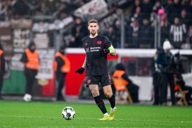 LEVERKUSEN, GERMANY - 3 Şubat 2026: Robert Andrich, DFB Pokal maçı Bayer 04 Leverkusen-St. Pauli maçı Bayarena 'da