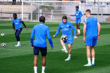 LEVERKUSEN, ALMANY - 10 Mart 2026 Jonas Hofmann - Pratik. Bayarena 'da UEFA Şampiyonlar Ligi Bayer Leverkusen Arsenal London' a karşı..