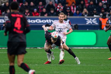 LEVERKUSEN, GERMANY - 14 Mart 2026: Harry Kane, Robert Andrich - Bayer 04 Leverkusen FC Bayern Muenchen 'e karşı.