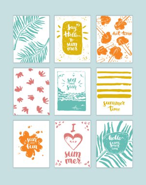 El çizilmiş yaz kartları seti