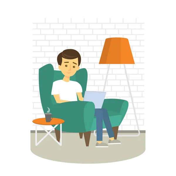 Young Man ontspannen op fauteuil en surfen op Internet. Man met laptop thuis. Vectorillustratie. — Stockvector